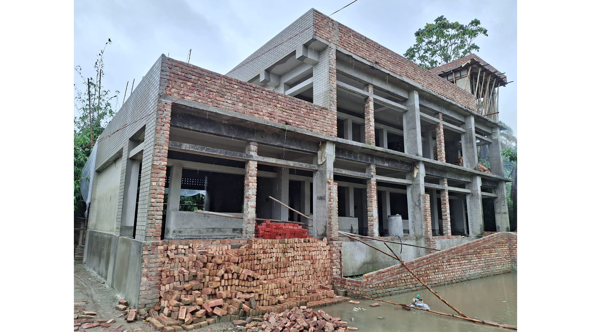৩ কোটি টাকা আত্মসাতের অভিযোগের তদন্তে প্রকৌশলী বদলি